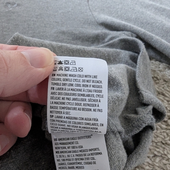 NWT American Eagle Long-Sleeve Polo Shirt Super Soft Standard Fit Grey - Picture 14 of 15